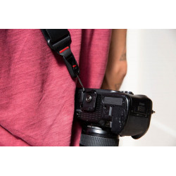 Peak Design SLIDE BLACK v3