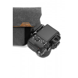 Peak Design Field Pouch v2 Charcoal