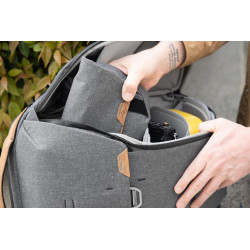 Peak Design Field Pouch v2 Charcoal